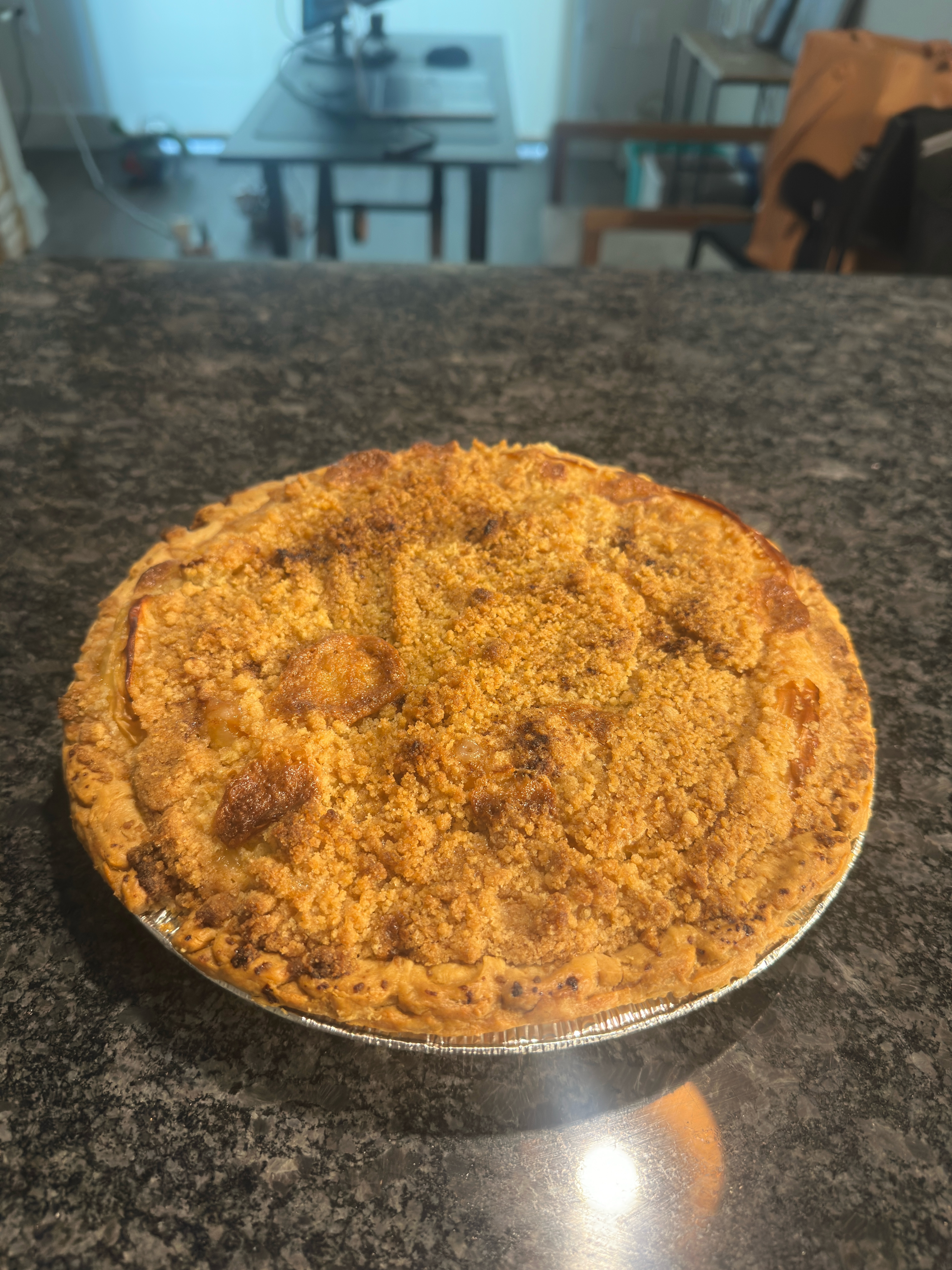Apple custard pie with crisp topping
